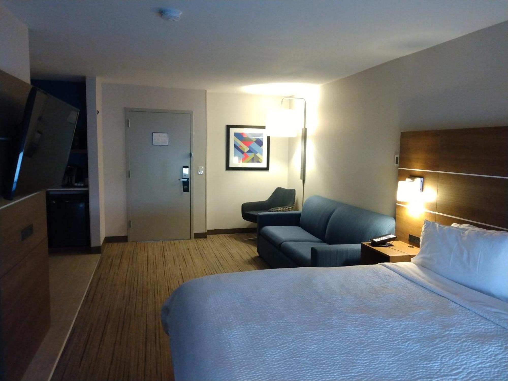 Holiday Inn Express Hotel & Suites Albuquerque Midtown By Ihg Номер фото